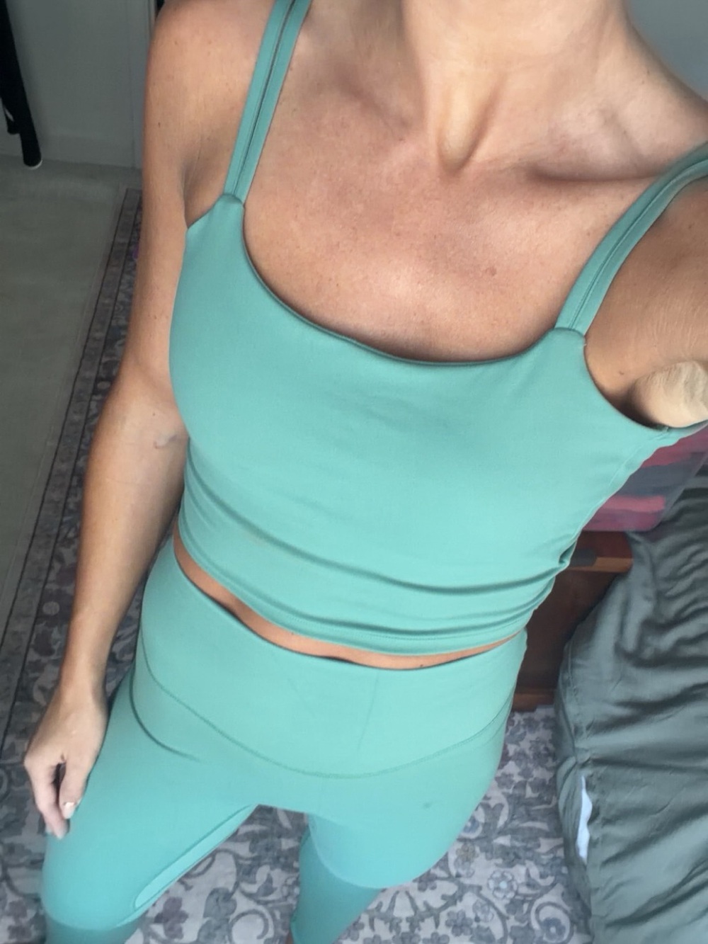 Women's Mint Green Seamless Crop Tank & Legging Set